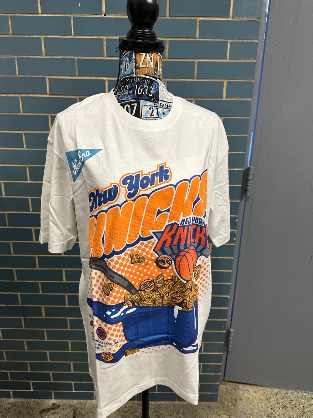 New Era White New York Knicks Graphic Tee with Orange & Blue